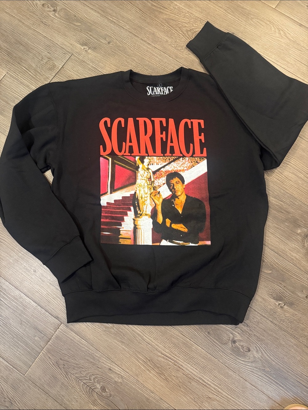 🆕 Scarface Graphic Crewneck Sweatshirt. L. NWOT!🔥